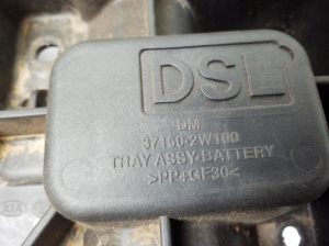 Hyundai Santa Fe (2012–2018) Akumulatora turētājs 371502W100 - 2