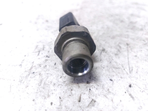 AUDI A4 B9 (2015–2026) A/C condenser sensor 500959126A - 2