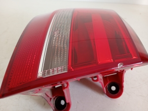AUDI A6 C7 (2011–2018) Hintere Eckleuchte und ihre Teile 608111 - 6