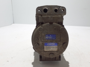 SsangYong Rodius I (2004–2013) Konditsioneeri kompressor 180500390A - 3