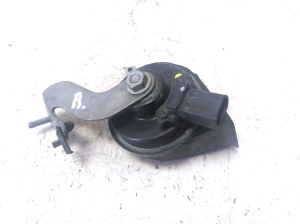 AUDI A4 B9 (2015–2026) Helisignaal 8W0951230 - 3