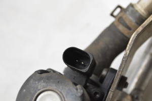 Volkswagen Amarok I (2010–2022) Pipe 2H6121065R - 2