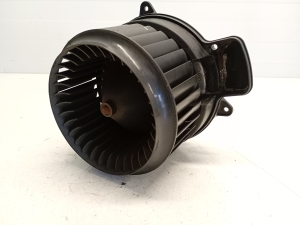 AUDI A6 C7 (2011–2018) Heater blower motor 4H2820021B - 3