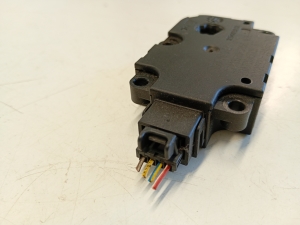 AUDI A6 C7 (2011–2018) Salongi soojenduse klapi mootor CZ1139300856 - 2