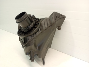 AUDI A6 C7 (2011–2018) Õhufiltri korpus ja selle osad 4G0133838E - 2