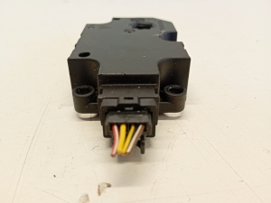 AUDI A6 C7 (2011–2018) Salongi soojenduse klapi mootor CZ1139300856 - 2