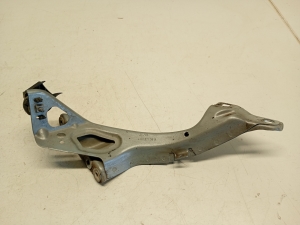   Halter Kotflügel vorne  - 4G0805816 