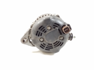Hyundai Santa Fe (2012–2018) Alternator 373002F200 - 2