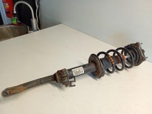 AUDI A6 C7 (2011–2018) Front shock absorber and its components 4G0413031AD - 2