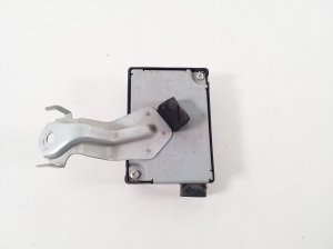 LEXUS CT 200h ZWA10 (2010–2017) Control unit 8976076030 - 2