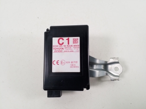 Control unit - 8976076030