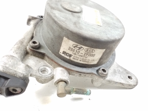 Hyundai Santa Fe (2012–2018) Vaakumpump 288102F000 - 2