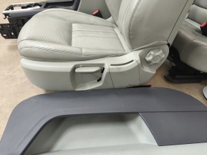 Land Rover Discovery Sport (2014–2026) Salons un tā detaļas - 14