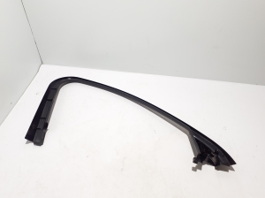 Mercedes Benz E-Class W214 (2023–2026) Esiukse klaasi sisemine liist A2147201901 - 3