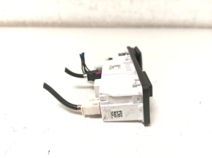 Land Rover Discovery Sport (2014–2026) USB-Anschluss FK7219C166BD - 2