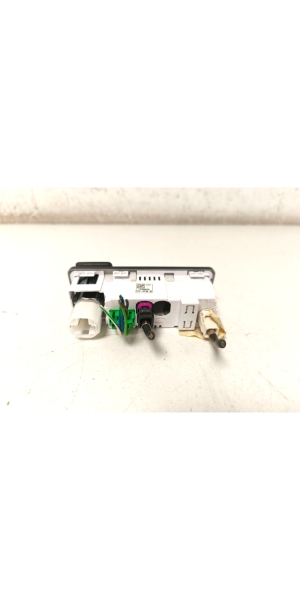 Land Rover Discovery Sport (2014–2026) USB-Anschluss FK7219C166BD - 4