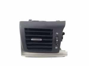 Dashboard air vent grilles - 5565076010