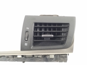 LEXUS CT 200h ZWA10 (2010–2017) Dashboard air vent grilles 5566076010 - 2