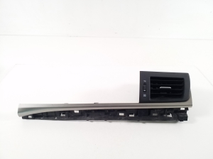 LEXUS CT 200h ZWA10 (2010–2017) Dashboard air vent grilles 5566076010 - 3