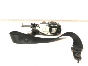 Mercedes Benz C-Class 204 (2007–2014) Sicherheitsgurt vorne A2048601885 - 2