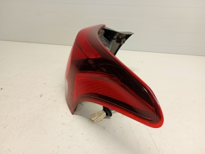 Mitsubishi Outlander (2012–2021) Rear corner light 8330B174 - 3