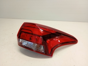 Mitsubishi Outlander (2012–2021) Rear corner light 8330B174 - 6