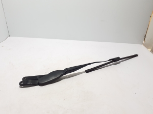 Mercedes Benz E-Class W214 (2023–2026) Esiklaasi puhasti hoob A2068202101 - 3