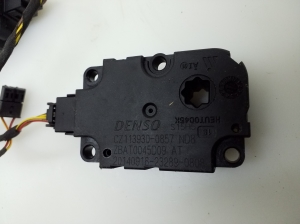 Mercedes Benz A-Class 176 (2012–2018) Heater flap actuator A2469064400 - 3