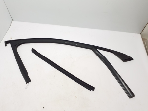 Mercedes Benz E-Class W214 (2023–2026) Esiukse tihenduskumm A2147250300 - 4