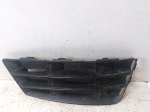 Unteres Stoßstangengitter vorne - 8W0807682R