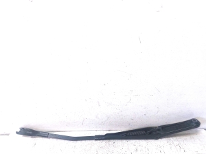 AUDI A4 B9 (2015–2026) Esiklaasi puhasti hoob 8W1955407 - 3