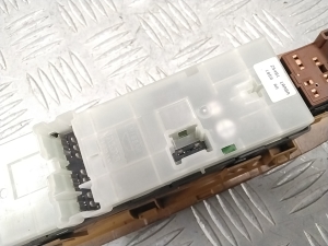 NISSAN Murano Z51 (2007–2015) Fensterheberschalter vorne 254011AA0A - 3