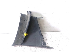 Autre pièce de passage de roue avant - 8W0121764