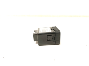 Kia Sportage (2010–2016) USB port 961103W000 - 2