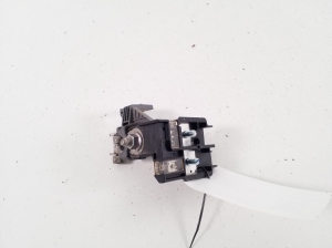 LEXUS CT 200h ZWA10 (2010–2017) Positive cable terminal 8267576010 - 2
