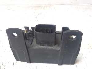 Mercedes Benz E-Class W211 (2002–2009) Hõõgküünalde relee 0285454032 - 3