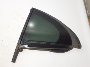 Mercedes Benz E-Class W214 (2023–2026) Aizmugurējo sānu durvju trīsstūrveida stikls A2147301100 - 3