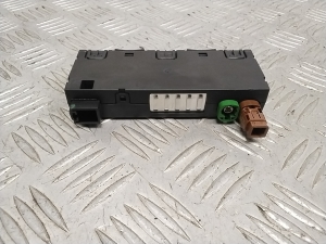 AUDI A6 C8 (2018–2025) Prise USB 4N0035736A - 2