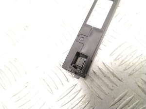 AUDI A6 C8 (2018–2025) Prise USB 4N0035736A - 4