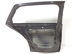 Mercedes Benz E-Class W214 (2023–2026) Tagumised küljeuksed A2147305100 - 2