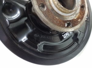 Mercedes Benz A-Class 176 (2012–2018) Hinterradnabe - 2