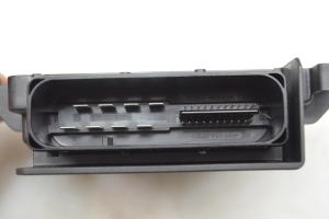 Volkswagen Passat B6 (2005–2010) Electric parking brake control module 3C8907801A - 5