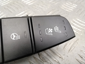 Kia Niro (2016–2022) Parking system switch 93315Q4080 - 3