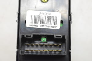 Hyundai ix35 (2009–2015) Front door glass switch 935702Y8609P - 2