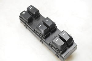 Hyundai ix35 (2009–2015) Front door glass switch 935702Y8609P - 3