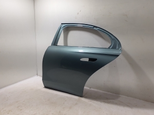 Mercedes Benz E-Class W214 (2023–2026) Tagumised küljeuksed A2147304302 - 2