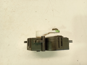 TOYOTA Auris E18 (2012–2018) Heater flap actuator 1138002810 - 3