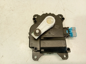 TOYOTA Auris E18 (2012–2018) Heater flap actuator 1138002810 - 4