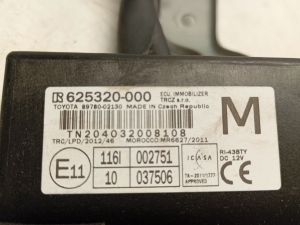 TOYOTA Auris E18 (2012–2018) Juhtplokk 8978002130 - 3