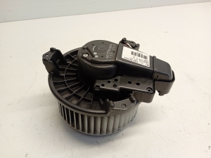   Heater blower motor  - 2727008074 